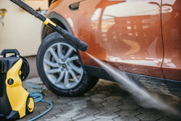 Best Sidewalk Pressure Washing  in Fredonia, WI
