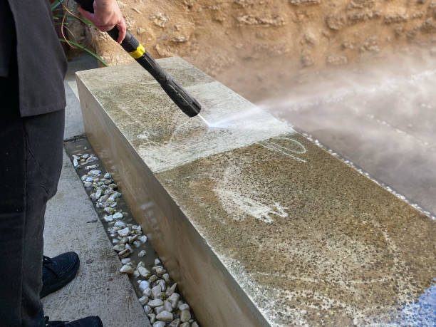 Best Fence Pressure Washing  in Fredonia, WI
