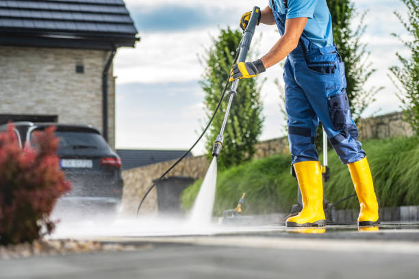 Best Residential Pressure Washing Services  in Fredonia, WI